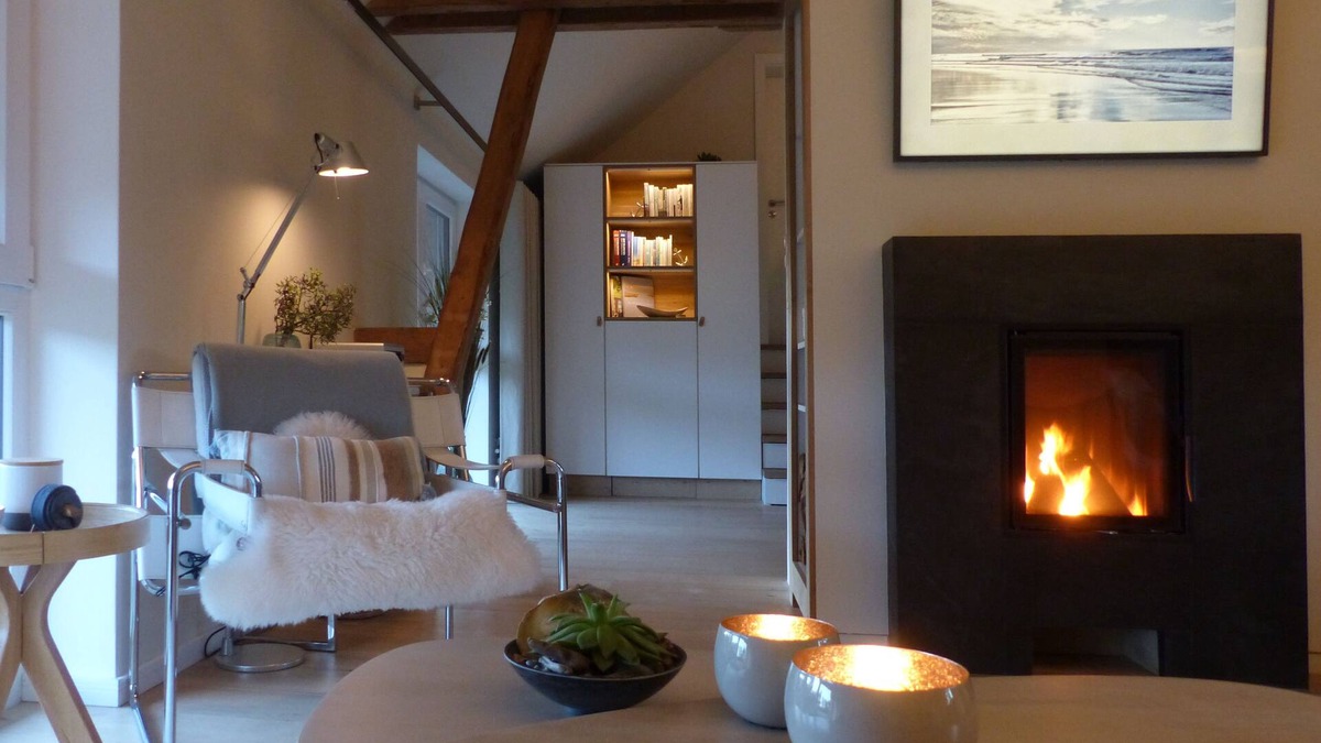 Lutjenholm Apartment | De ole Villa - Holiday apartment Swalbennest