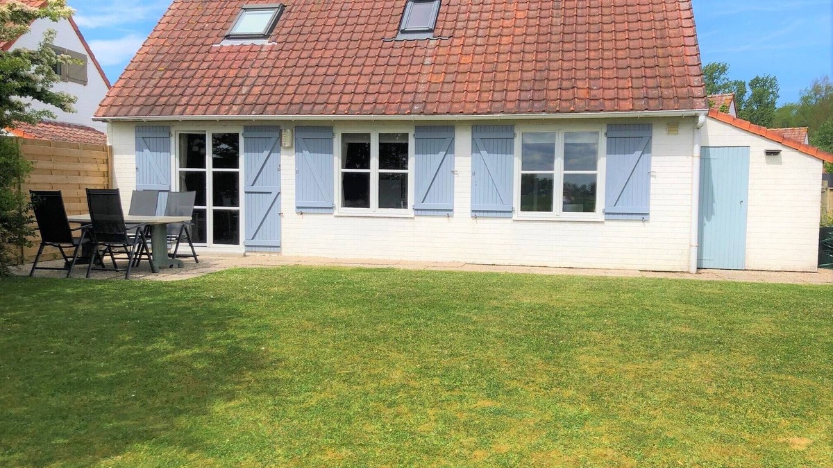 De Panne House | De Panne: 6 pers. fisherman's house in a holiday resort with pool/free WIFI