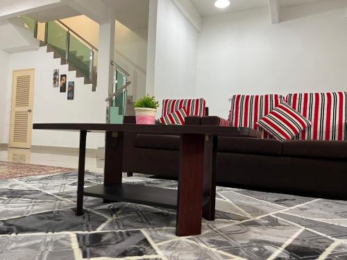 Pontian House | De Pontian Homestay