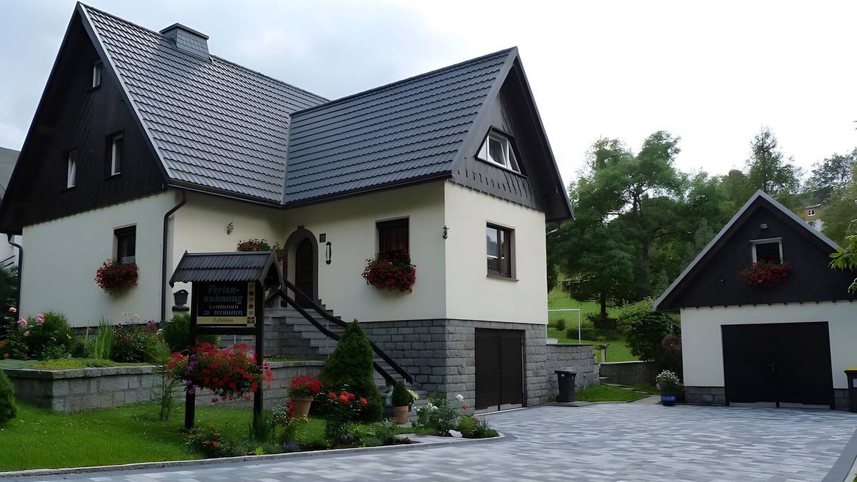Holzhau Apartment | Apartment 'Gemütliche In Holzhau' with Private Terrace, Private Garden and Wi-Fi
