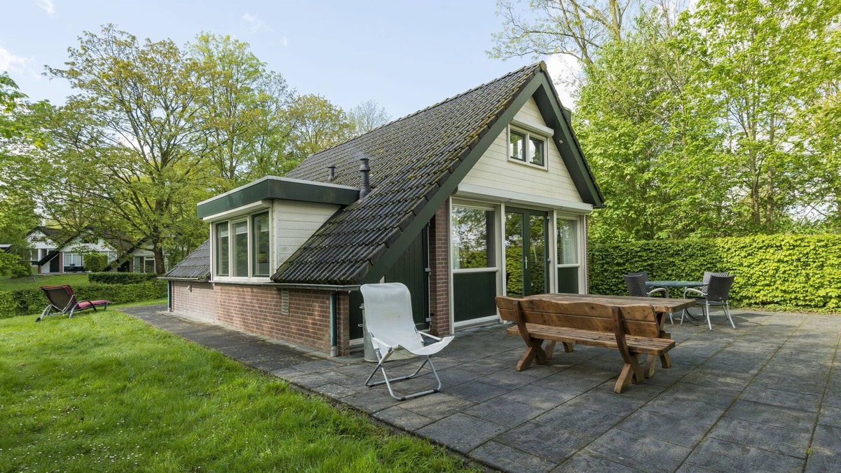 Municipality of Simpelveld House | De Smokkelaar bg 127 by Interhome