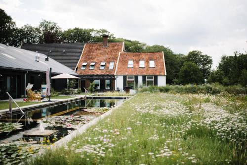Diepenheim Bed & Breakfast | De Woeste Wieven op Erve Bonkert