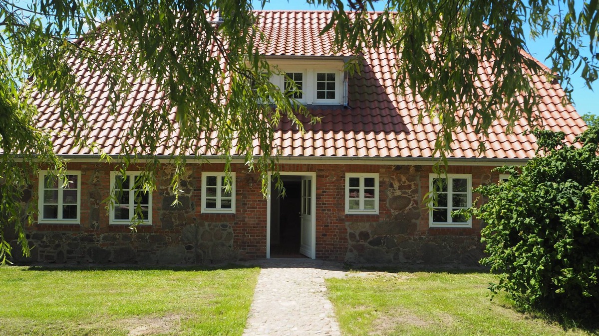 Stintenburg House | Villa holiday Stintenburg island in the Biosphere
