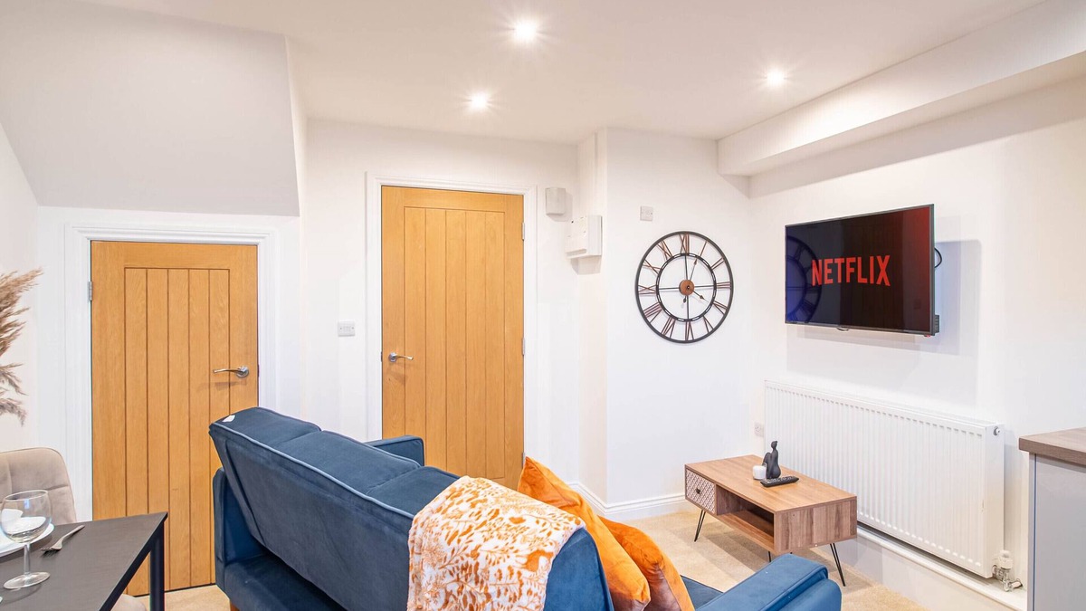 Kirkheaton Apartment | Dealhouse 1-Bedroom Ideal for Business & Leisure