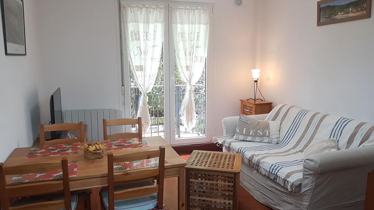 Deba Apartment | Deba playa costa vasca