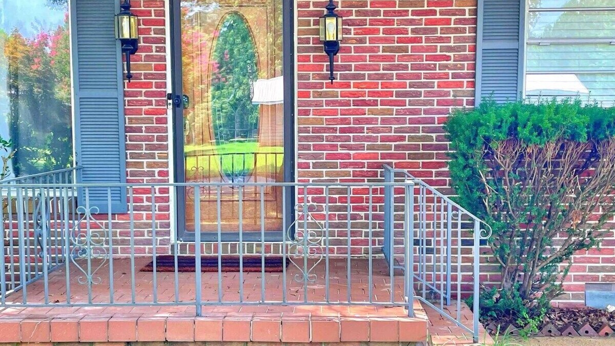 Decatur House | Decatur Home - Chic Comfort, Family & Fun!
