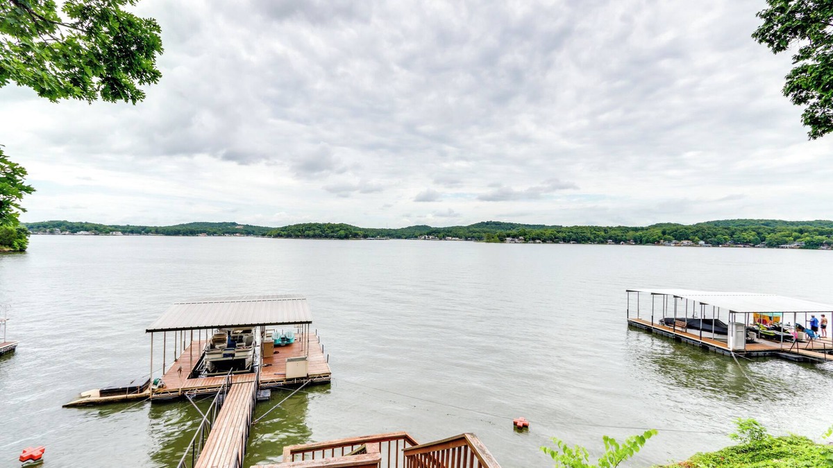 Camdenton House | Deck & Boat Dock: Lakefront Getaway in Camdenton