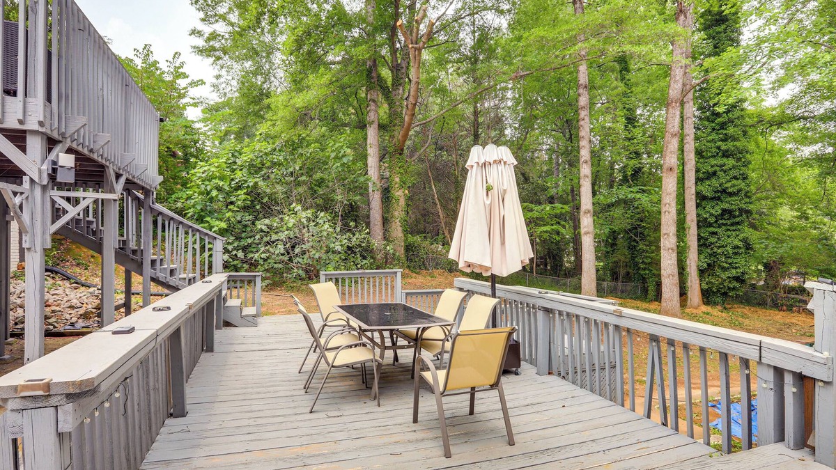 Stockbridge House | Deck & Game Room: Family Home in Stockbridge!