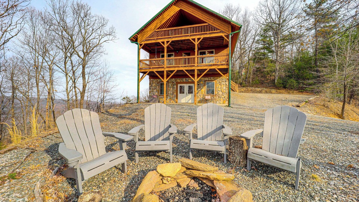 Purlear Cabin | Deck & Views: Blue Ridge Mountain Cabin