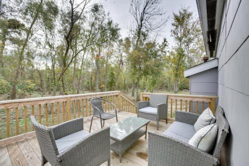 New Sarpy House | Deck, Yard and Outdoor Dining Destrehan Getaway!