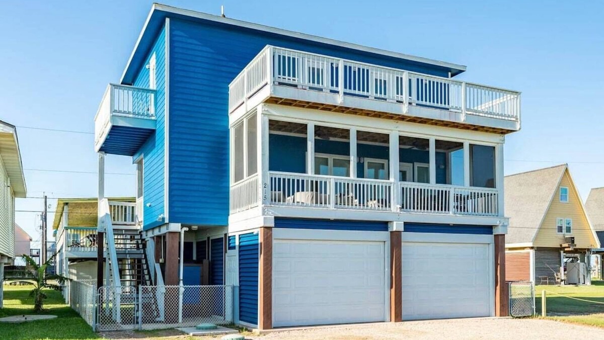 Surfside Beach House | Decks & Screened Porch: Stunning Intracoastal Views!