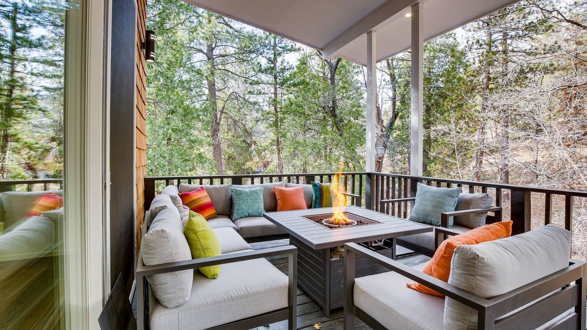 Arrowbear Lake Cabin | Decks + Tree-Lined Views: Arrowbear Lake Cabin