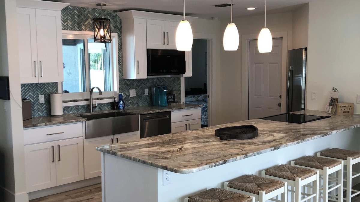 Fort Myers Beach House | Decompress and Revitalize! Lose yourself in Paradise!