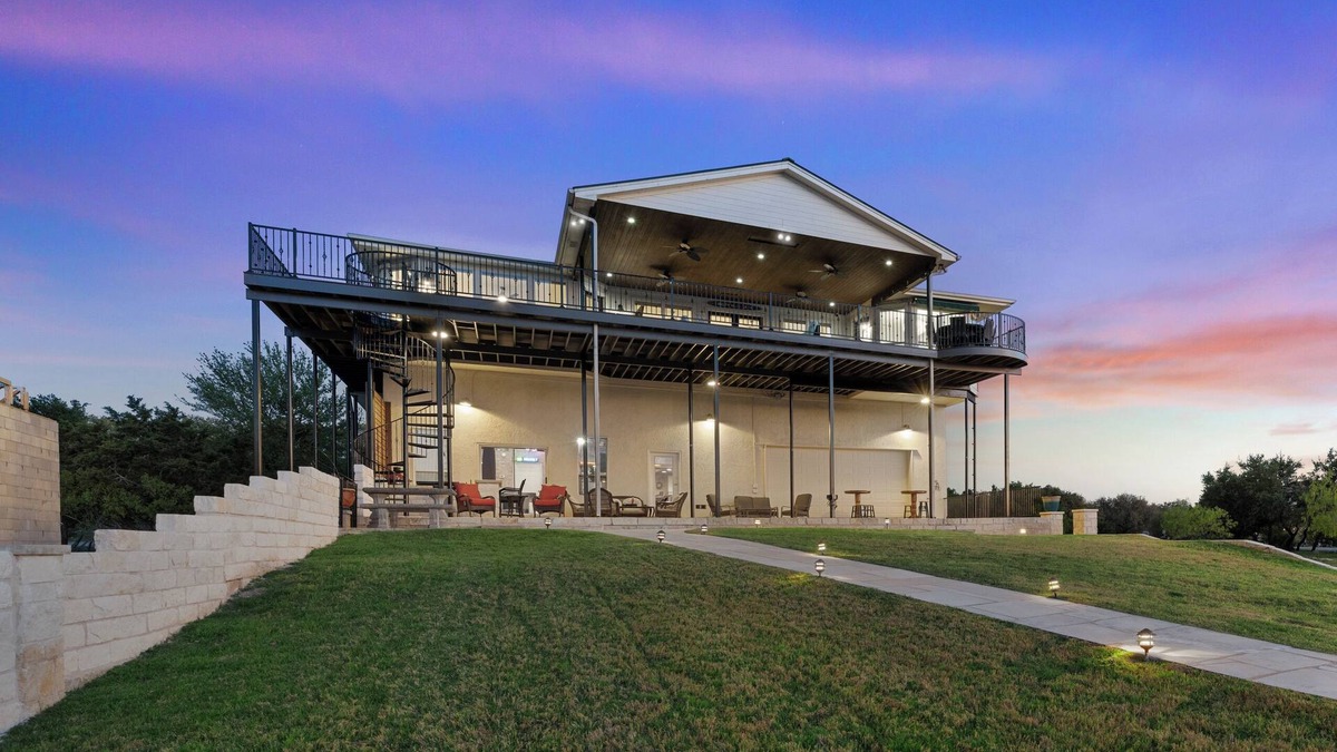 Highland Lake Estates House | Deep Waterfront~Boat Dock~Game Cave/Bar~Pavilion~Balcony, sleeps 15
