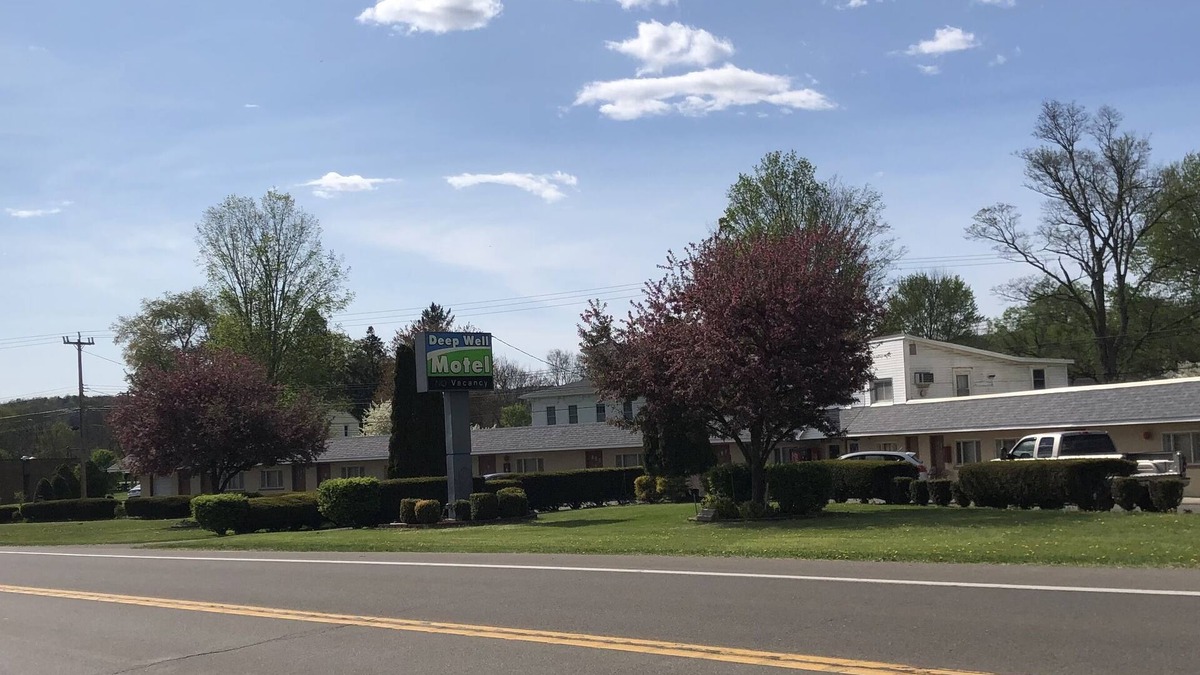 Owego Hotel | Deep Well Motel