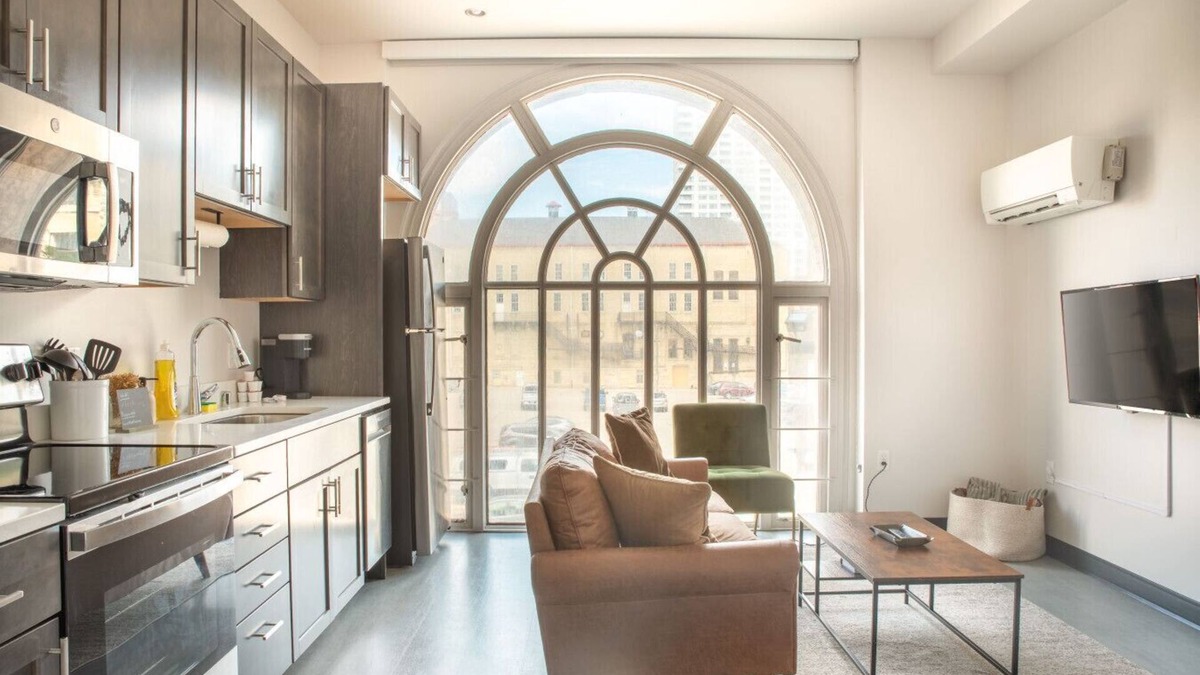 Westown Apartment | Deer District Studio Apt JC1 - One Block from Fiserv and Baird