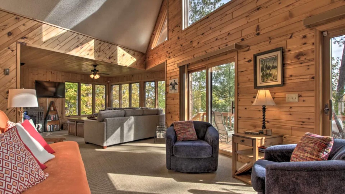 Deer River Ski Chalet | Deer Lake Chalet -"The Lake Of Changing Colors"- High Speed Internet