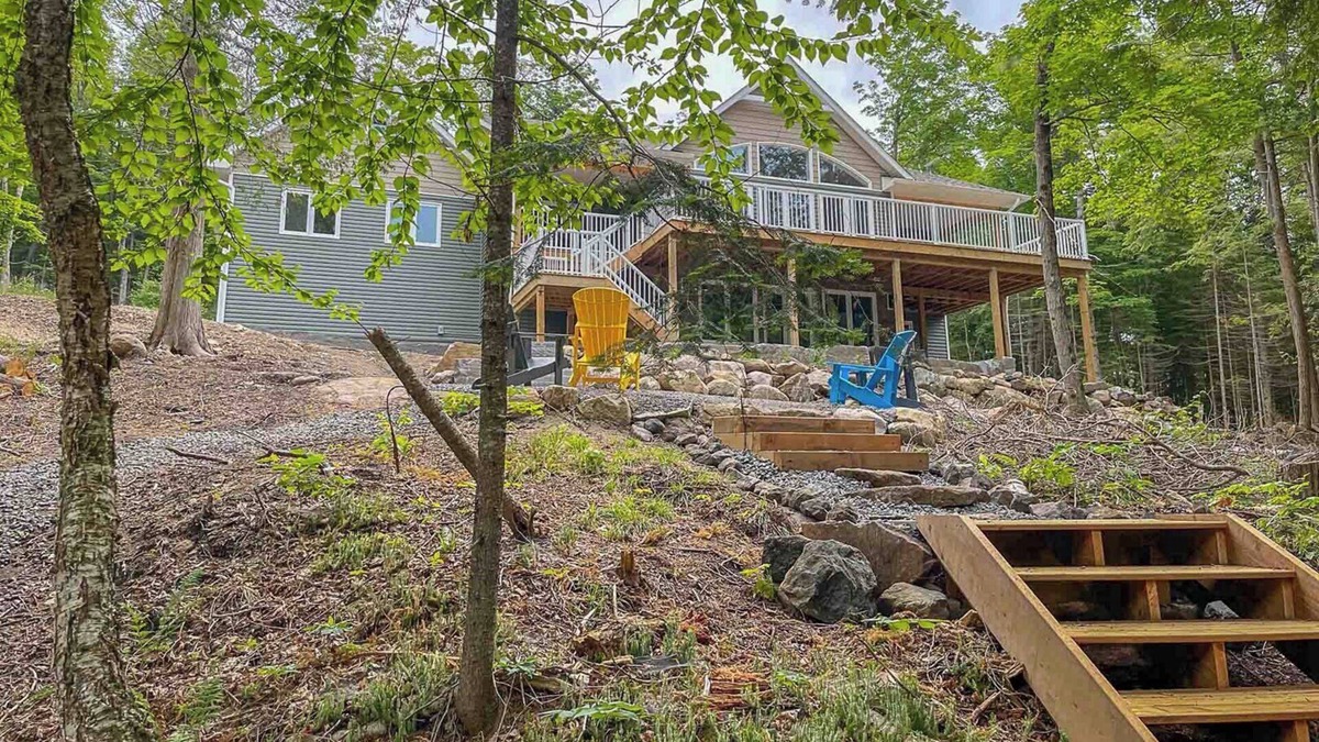 Armour Cottage | Deer Lakehouse - West Exposure, Unltd Wi-Fi