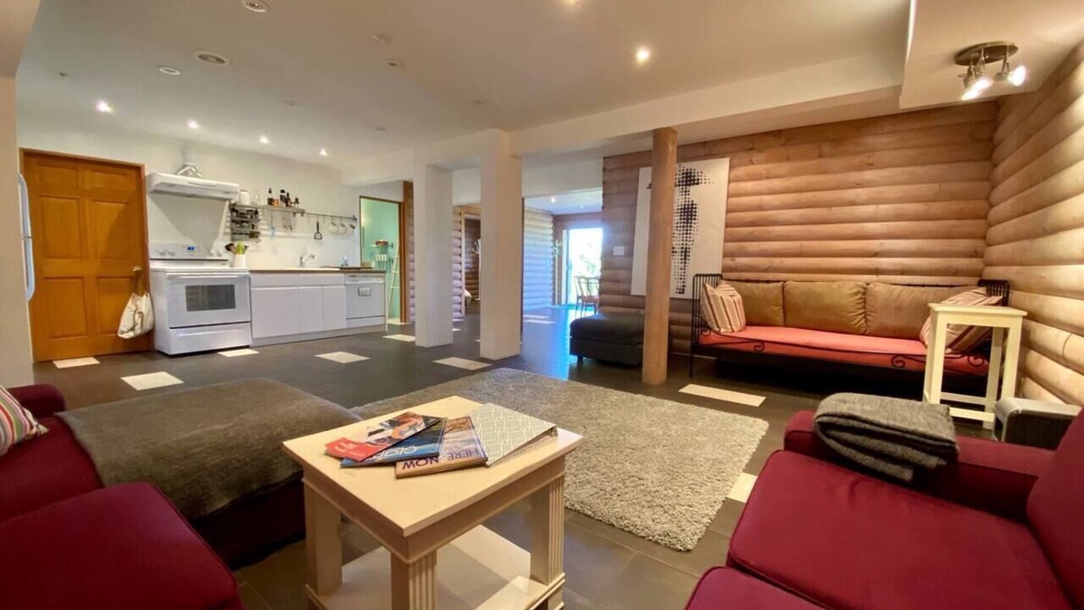 Central Okanagan Apartment | Deer Suite 2-4 guests