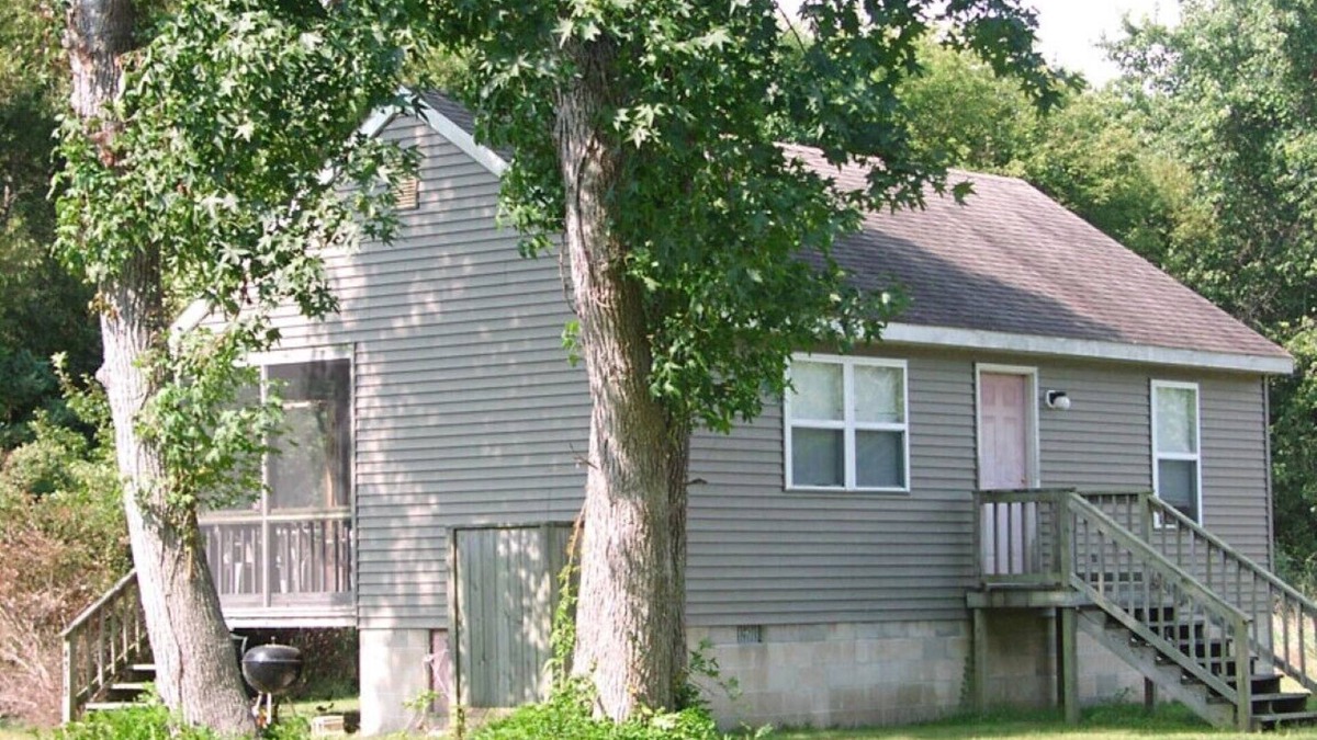 Chincoteague Cottage | Deer Track-Close to town-Firepit!