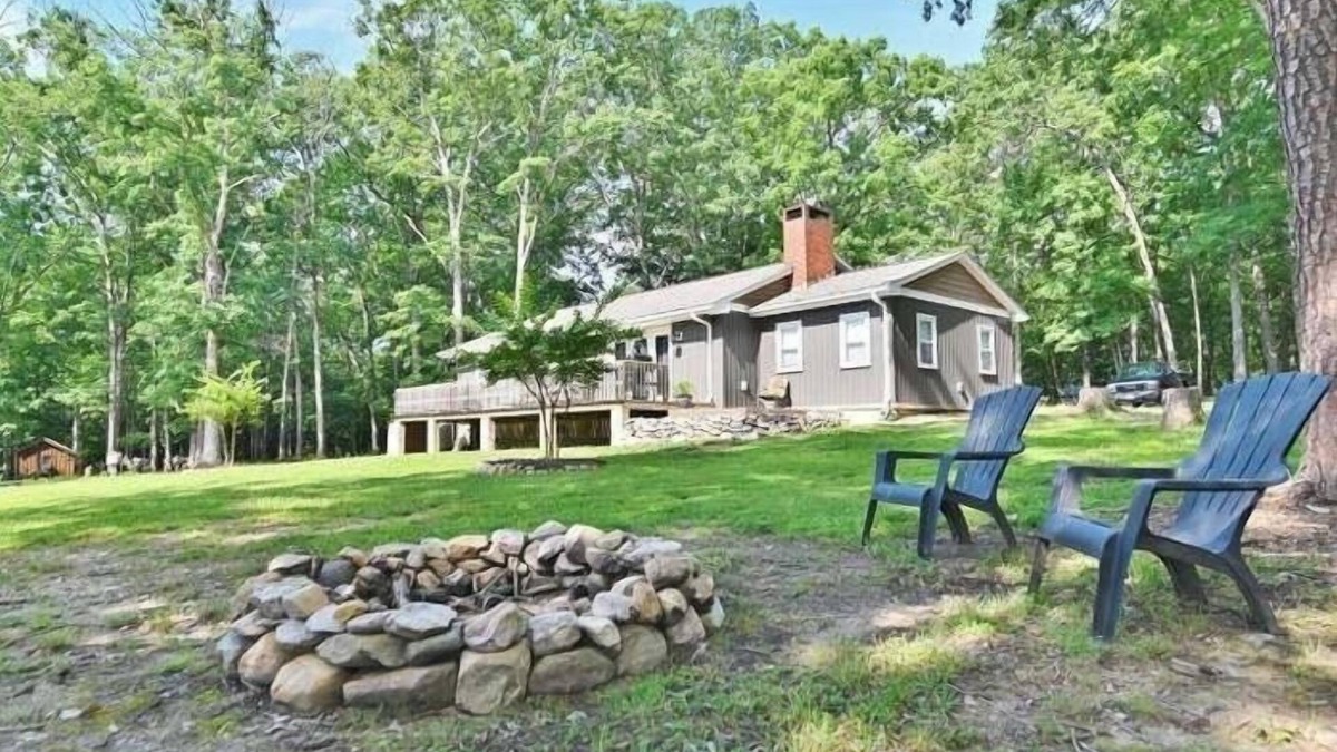 Luray House | Deer Trail Cabin ~ Mtn views ~ Firepit ~ Hiking