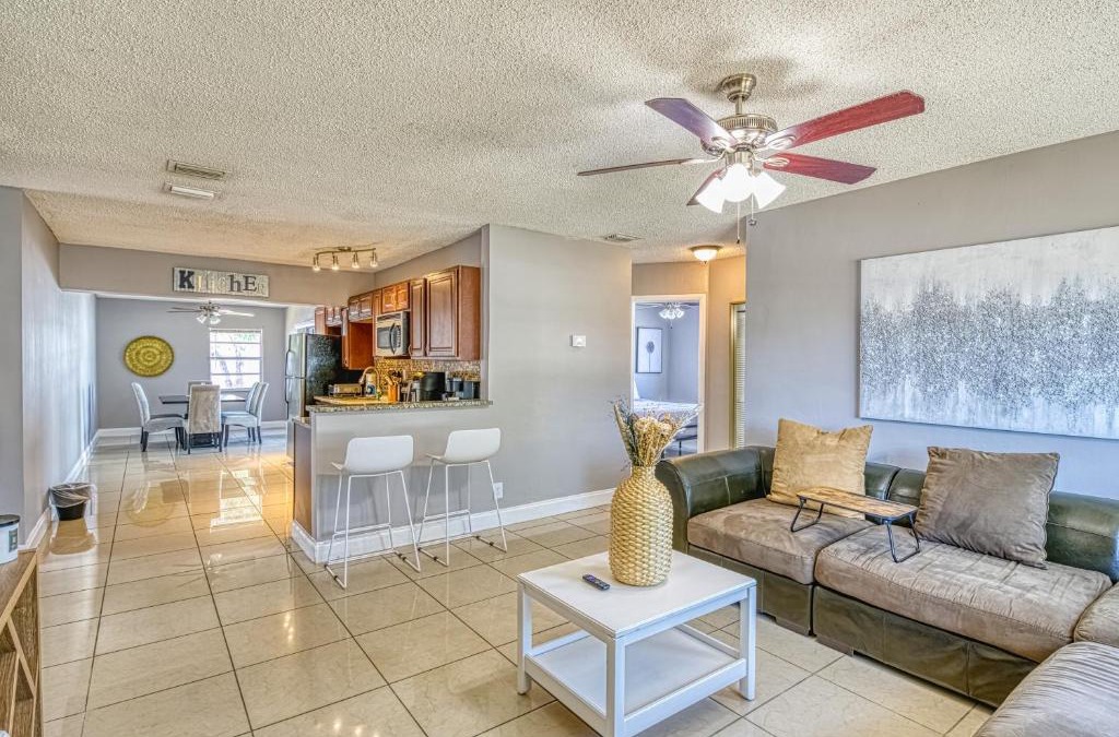 Deerfield Beach House | Deerfield Delight