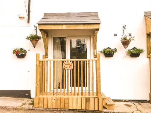 Blakeney Apartment | Deers Leap, A modern new personal double bedroom holiday let in The Forest Of Dean