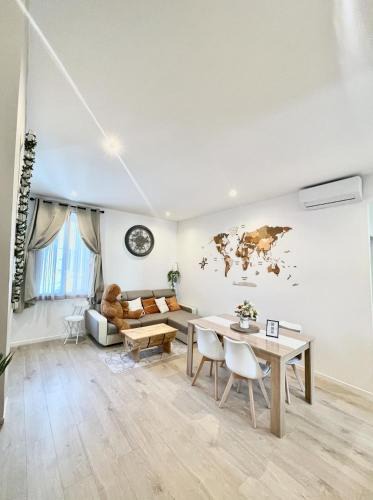 Antibes Old Town Apartment | Defoy Getaway - Antibes