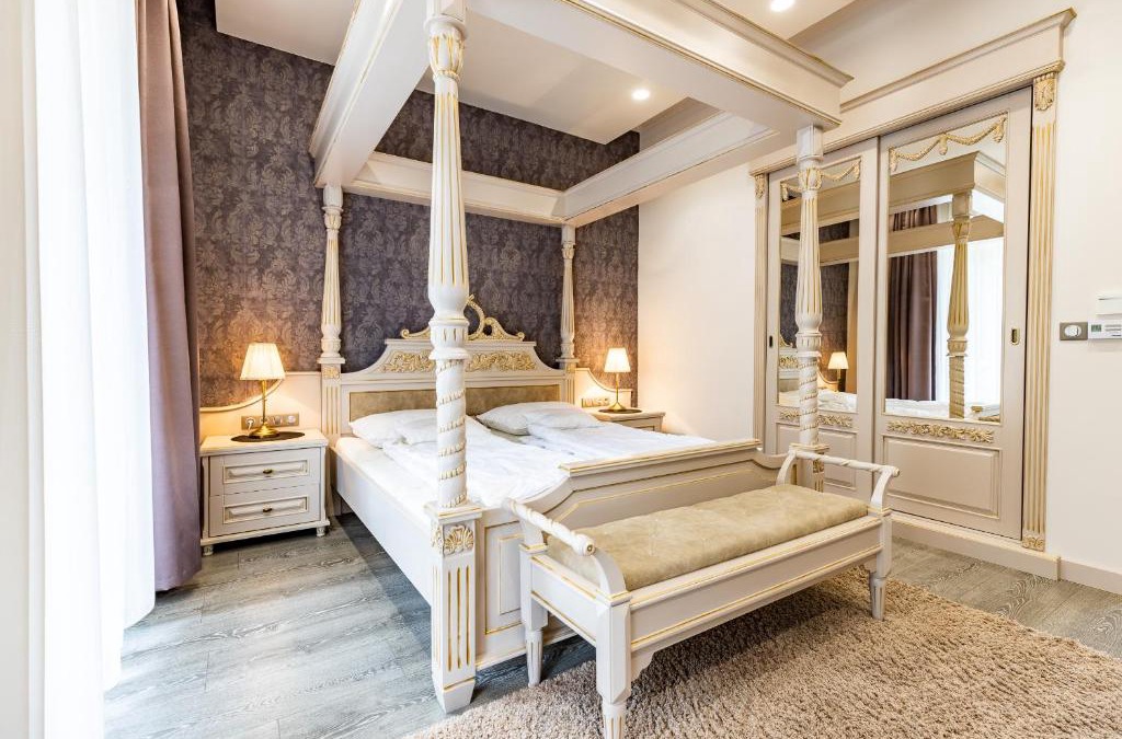 Teglas House | Degenfeld Kastély Tóparti Vendégház