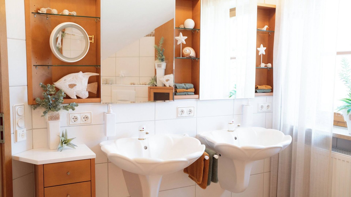 Ahorntal House | Dein Ferienhaus in der Fränkischen Schweiz - mit Sauna, Außenpool und Grillhütte