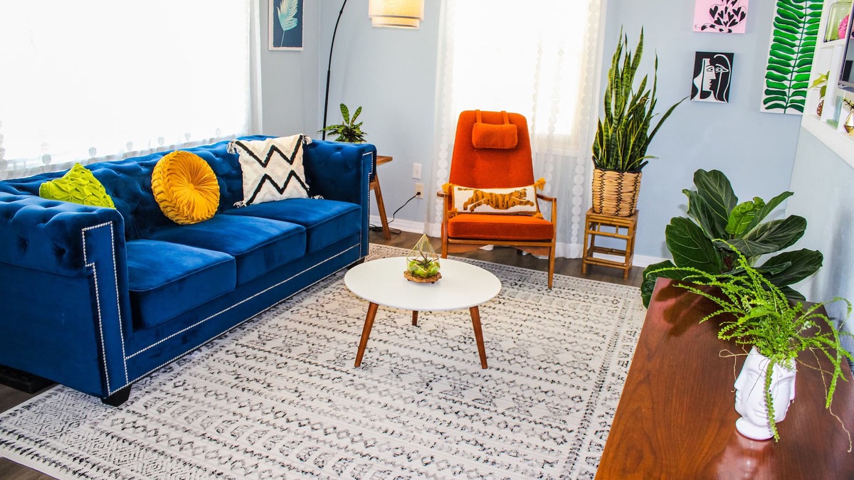 Amarillo House | DEJA BLUE *Mid-Mod House *2Br/1Ba/1Ga* Near I27/I40*
