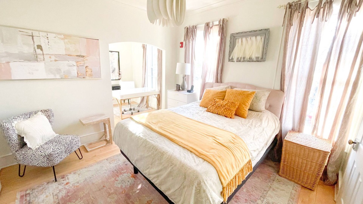Delafield Apartment | Delafield Gem King Bed, River Views & Downtown at Your Door