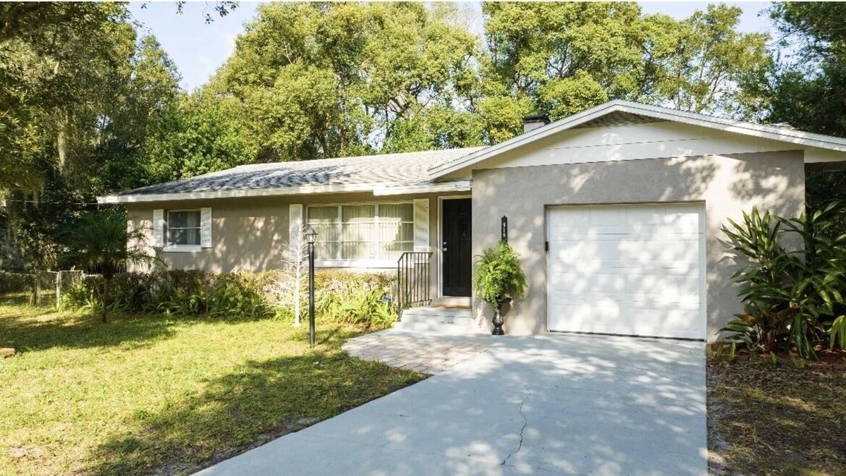 DeLand House | Deland’s Downtown Dwelling