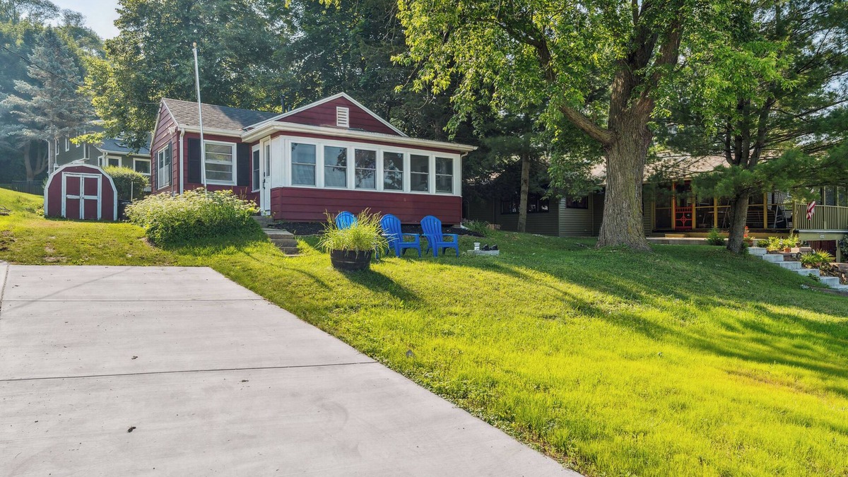Delavan Cabin | Delavan Retreat w/Patio on Turtle Lake!