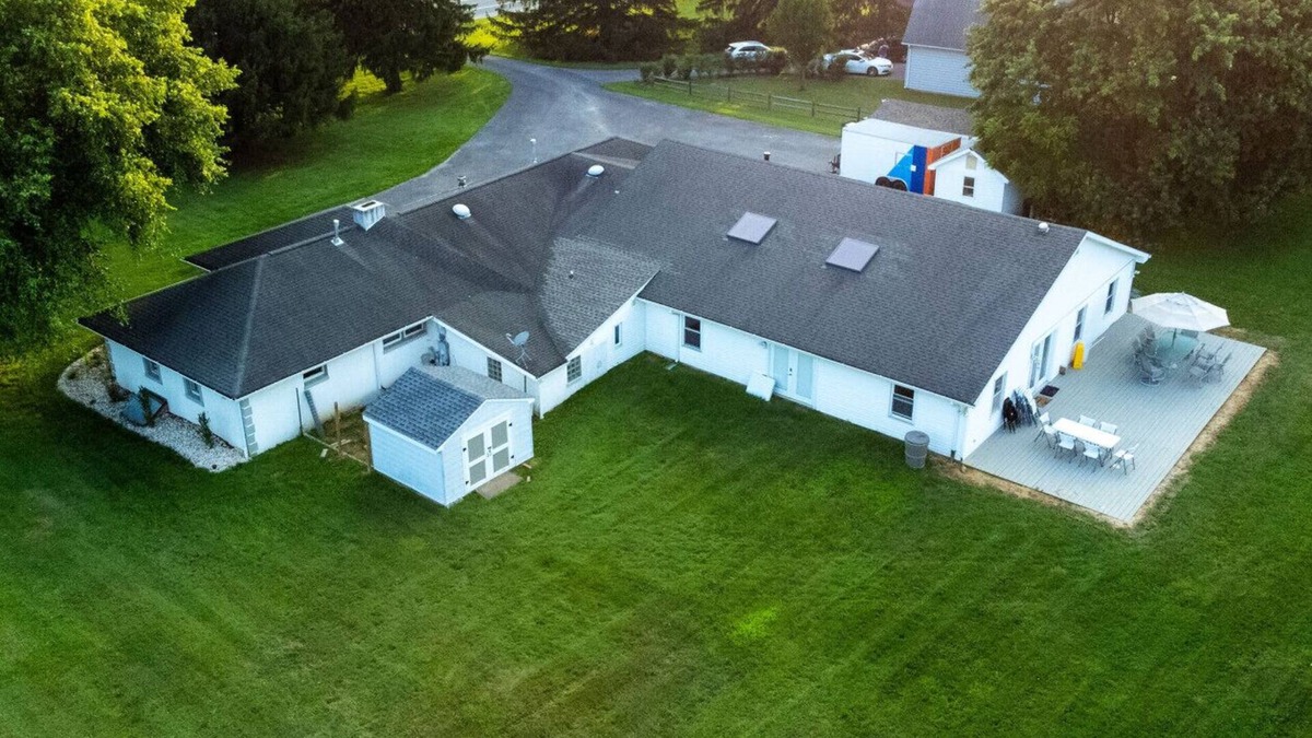 Delaware City House | Delaware City oasis|Indoor Heated Pool