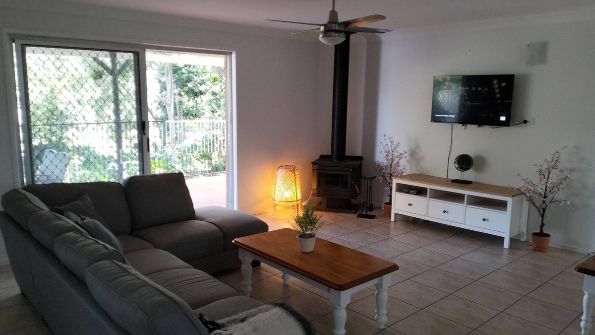 Wolfdene Other | Delighful 4 bdr home in a peaceful setup near Brisbane, Gold Coast & theme parks