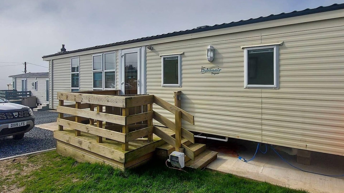 Monreith House | Delighful, Cosy Caravan with Sea View in Monreith
