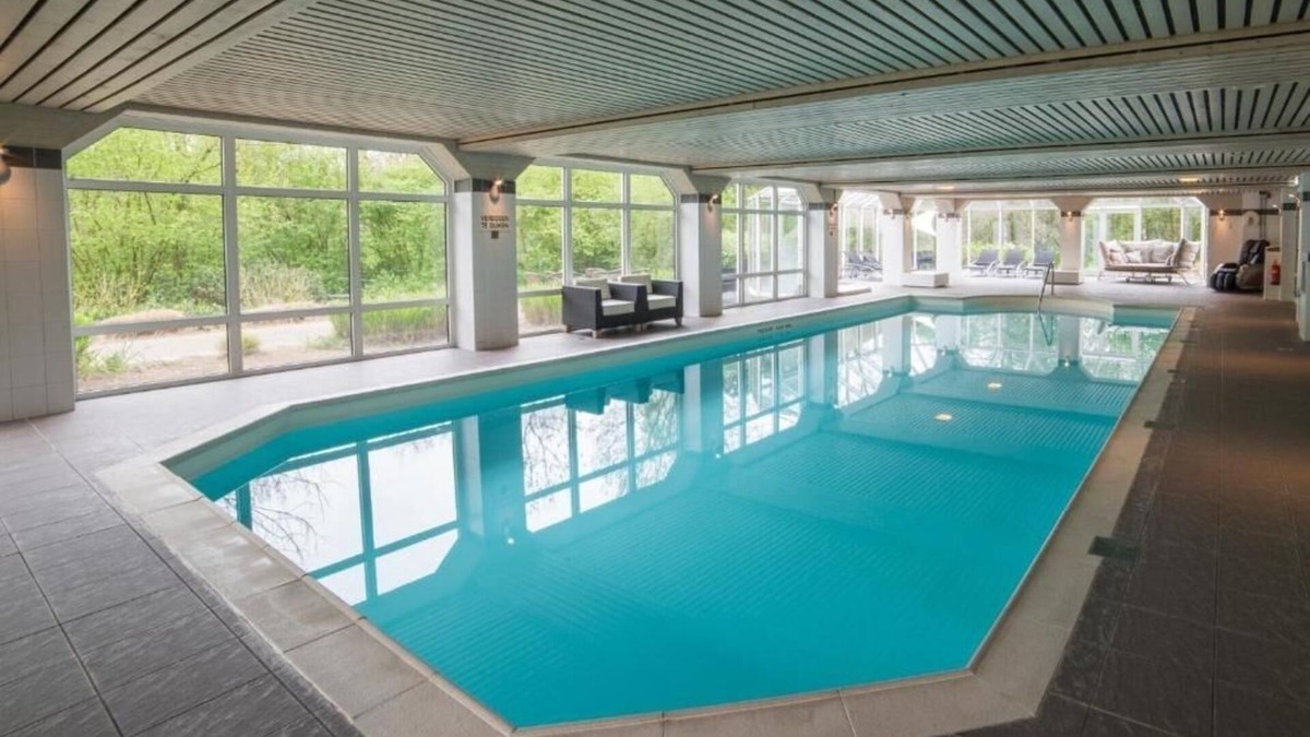 Ellecom Hotel | Delight in Design: Tidy Room in Historic Ellecom Setting with Indoor Pool