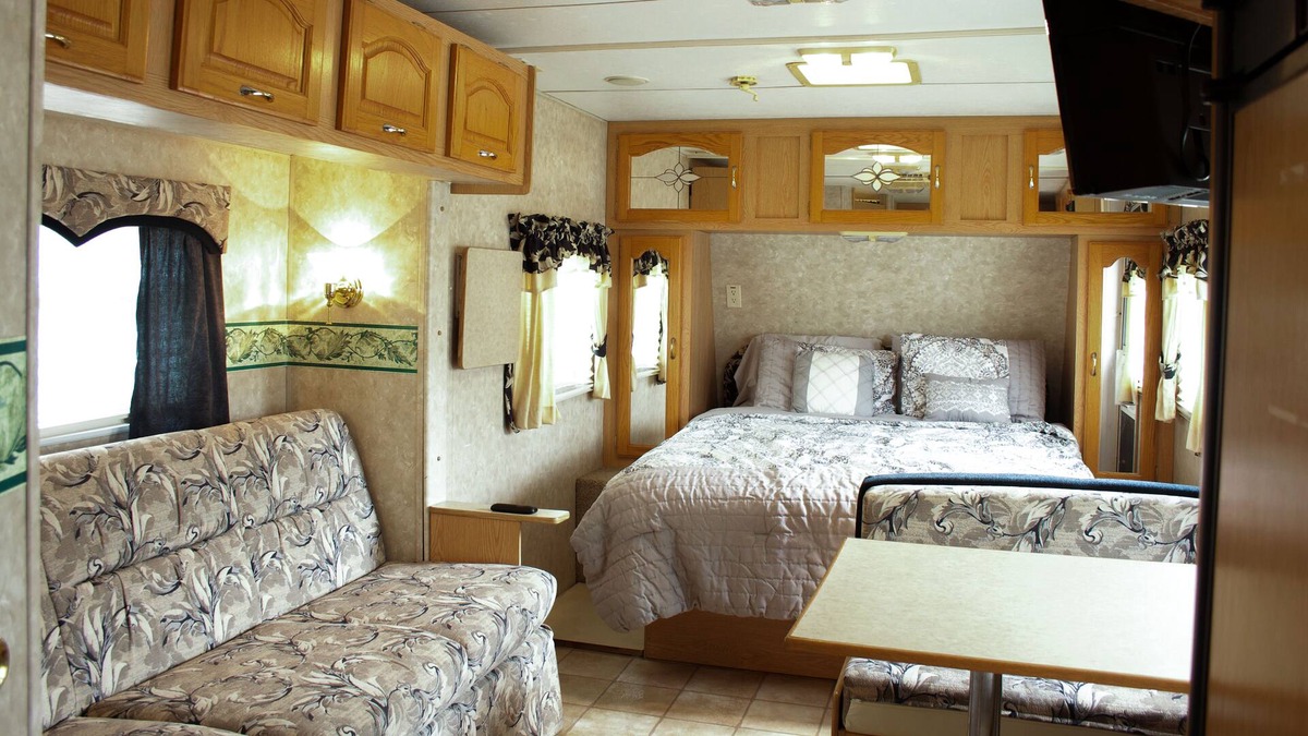 San Augustine House | Delightful 1 Bedroom RV/Camper in San Augustine