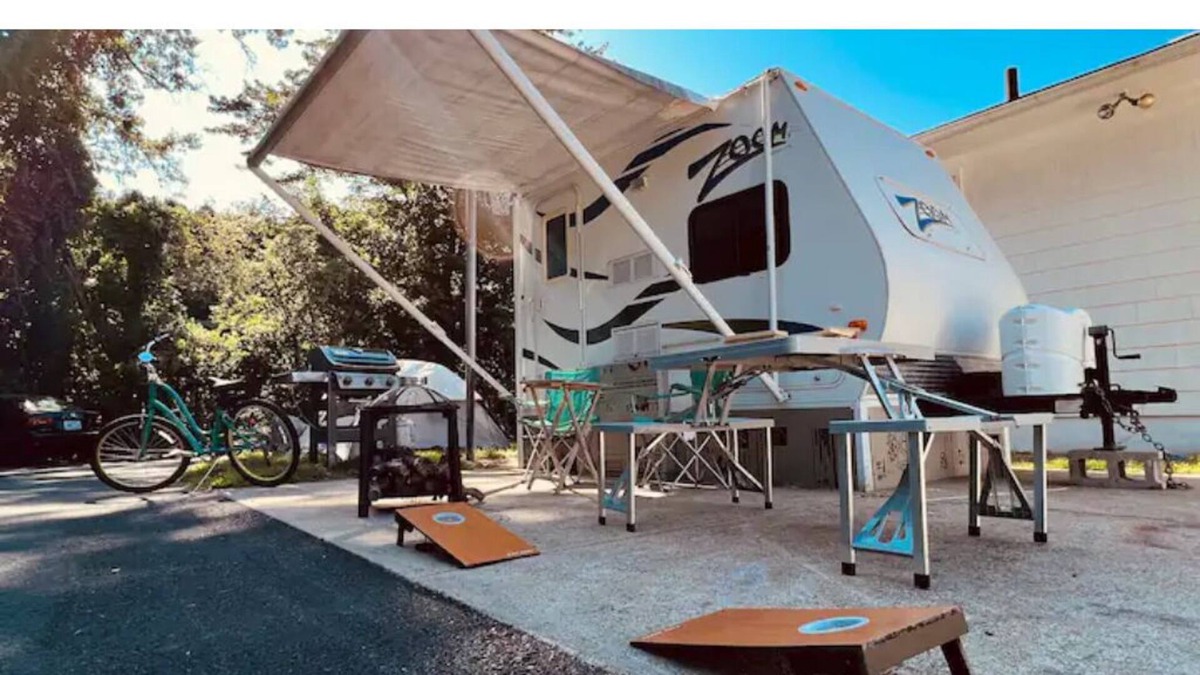 Johnston House | Delightful 1-bedroom camper/RV. Shower and A/C!