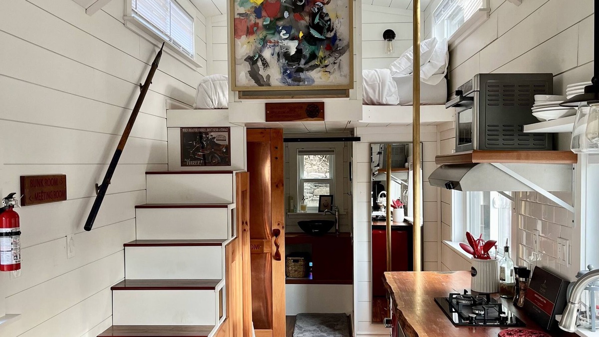 Norwichtown House | Delightful 1 Bedroom Tiny Home-10 min to Mohegan Sun!