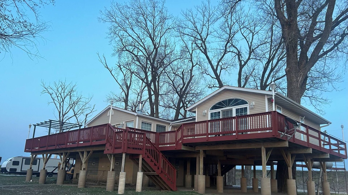 Gulf Port Cabin | Delightful 3-bedroom cabin with AC in Carman