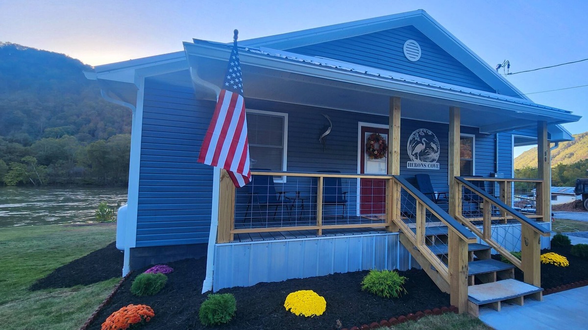 Meadow Bridge House | Delightful 3-bedroom Home on the New River