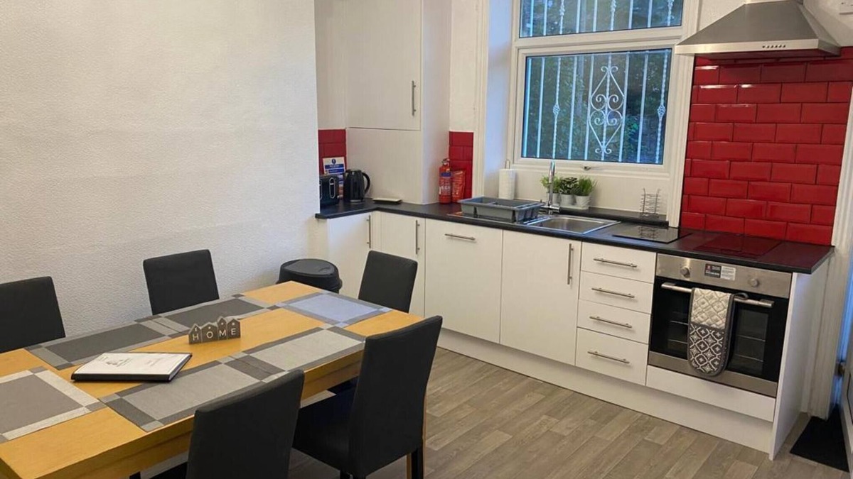 Shipley House | Delightful 4-bedroom townhouse with outdoor space