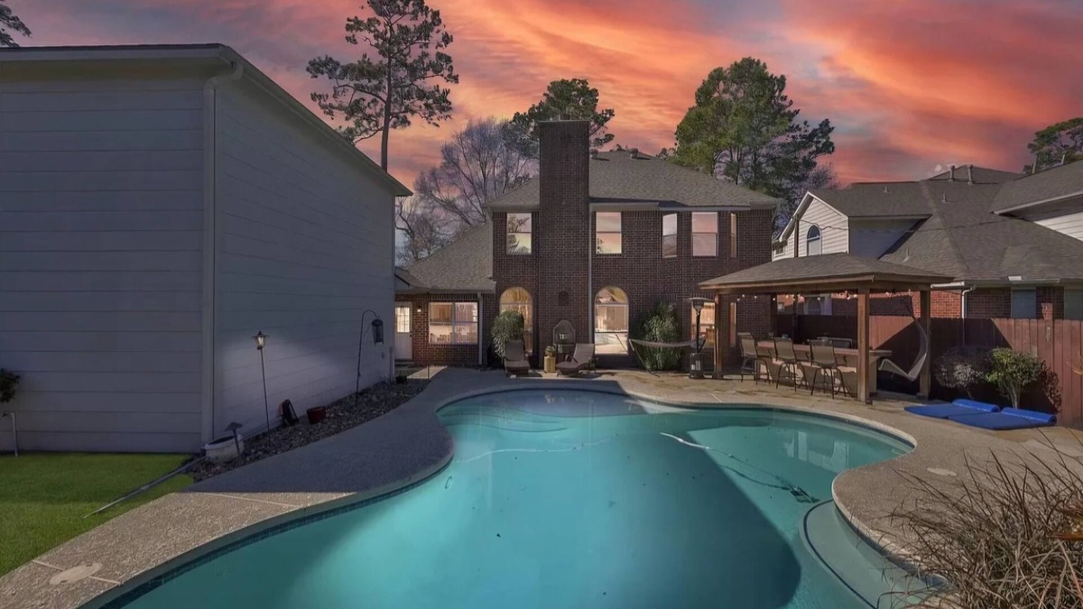 Tomball House | Delightful 4-bedroom house in Tomball with POOL!