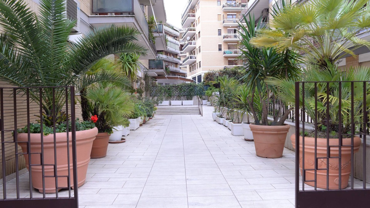 Tor di Quinto House | Delightful 7-bed apartment, fully equipped with washing machine