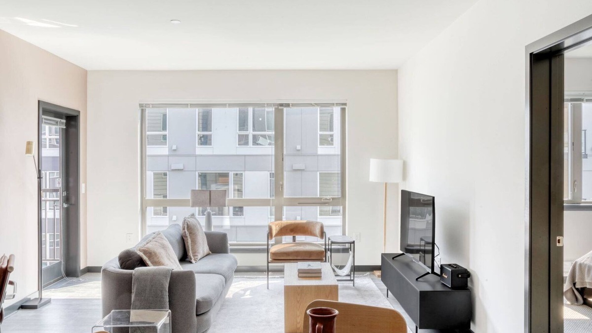 Northeast Bellevue Apartment | Delightful Bellevue 2BR w/Yoga Studio, nr Restaurants, by Blueground