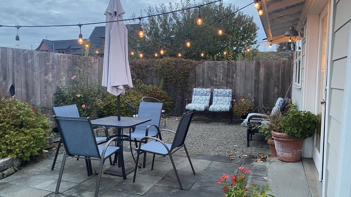 Poulsbo Cottage | Delightful cottage in the heart of Poulsbo, near Bainbridge Island & Silverdale