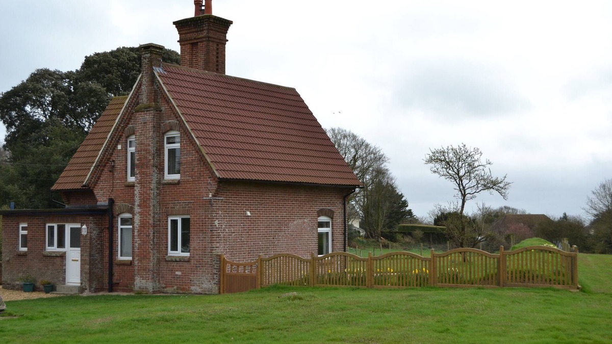Wareham Cottage | Delightful Cottage with Views of the Purbeck Hills