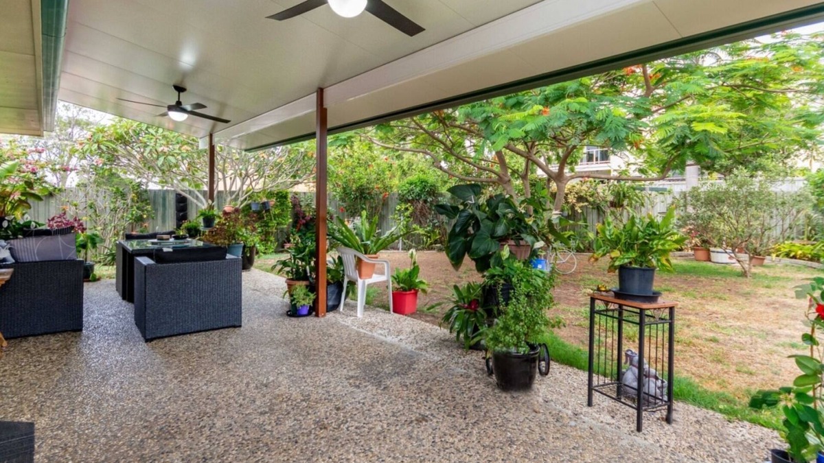 Bongaree Apartment | Delightful Duplex on Rose Ct, Bongaree